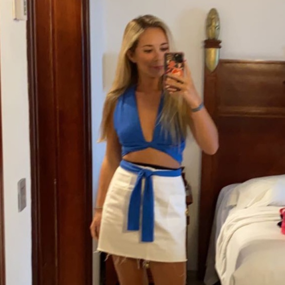 Blue tie front top